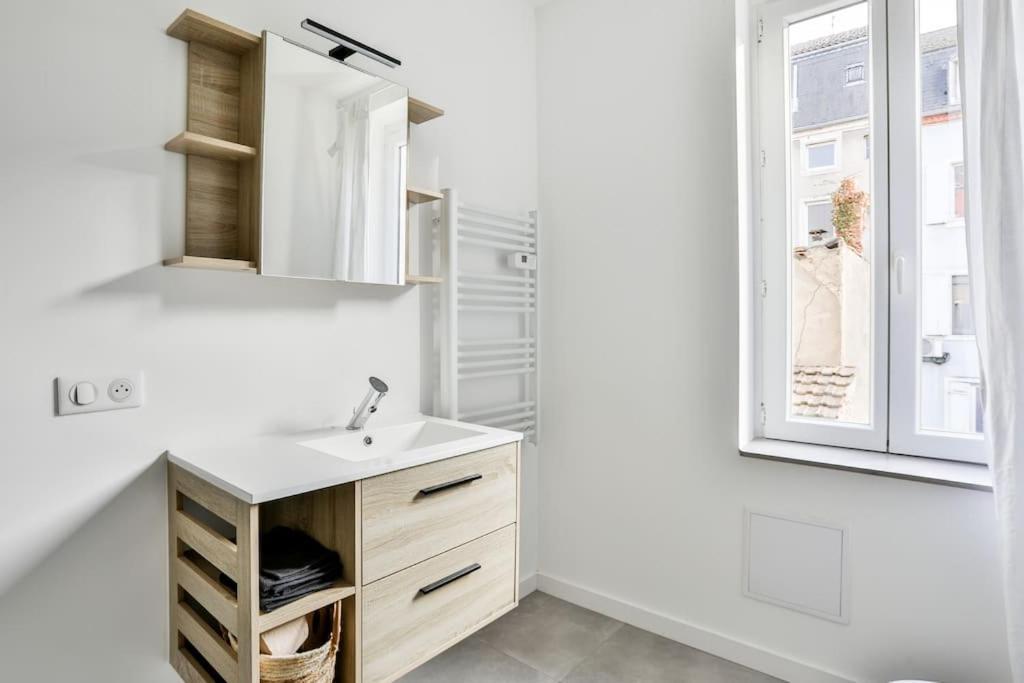 Apartment Lumineux Et Moderne, Parking Gratuit, Centre Mulhouse